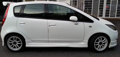 Mitsubishi Colt Side.jpg