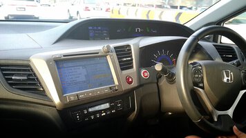 Civic 2.0 S white 2012 Dash interior.jpg