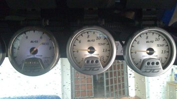 Blitz DC gauges.jpg