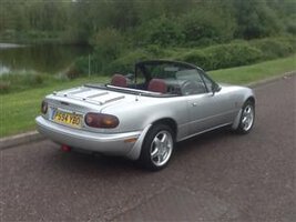 mazda-mx-5-mk1-harvard-S2353955-1.jpg