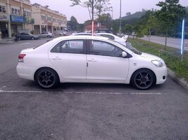 Side view vios.jpg