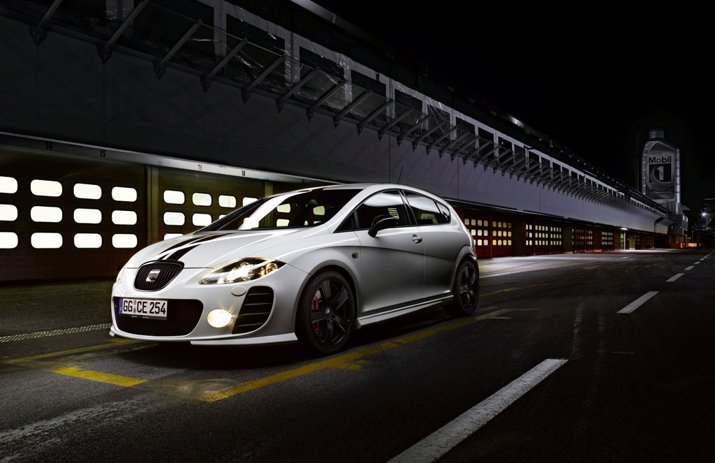 Inspired from the Leon Supercopa racing series, SEAT recently launched this 