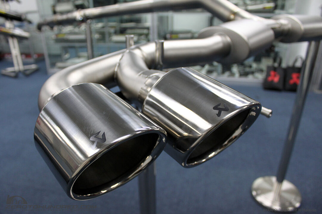 IMAGE(<a href="http://www.zerotohundred.com/wp-content/uploads/2010/01/akrapovic-exhaust-15-600x399.jpg" rel="nofollow">http://www.zerotohundred.com/wp-content/uploads/2010/01/akrapovic-exhaust-15-600x399.jpg</a>)