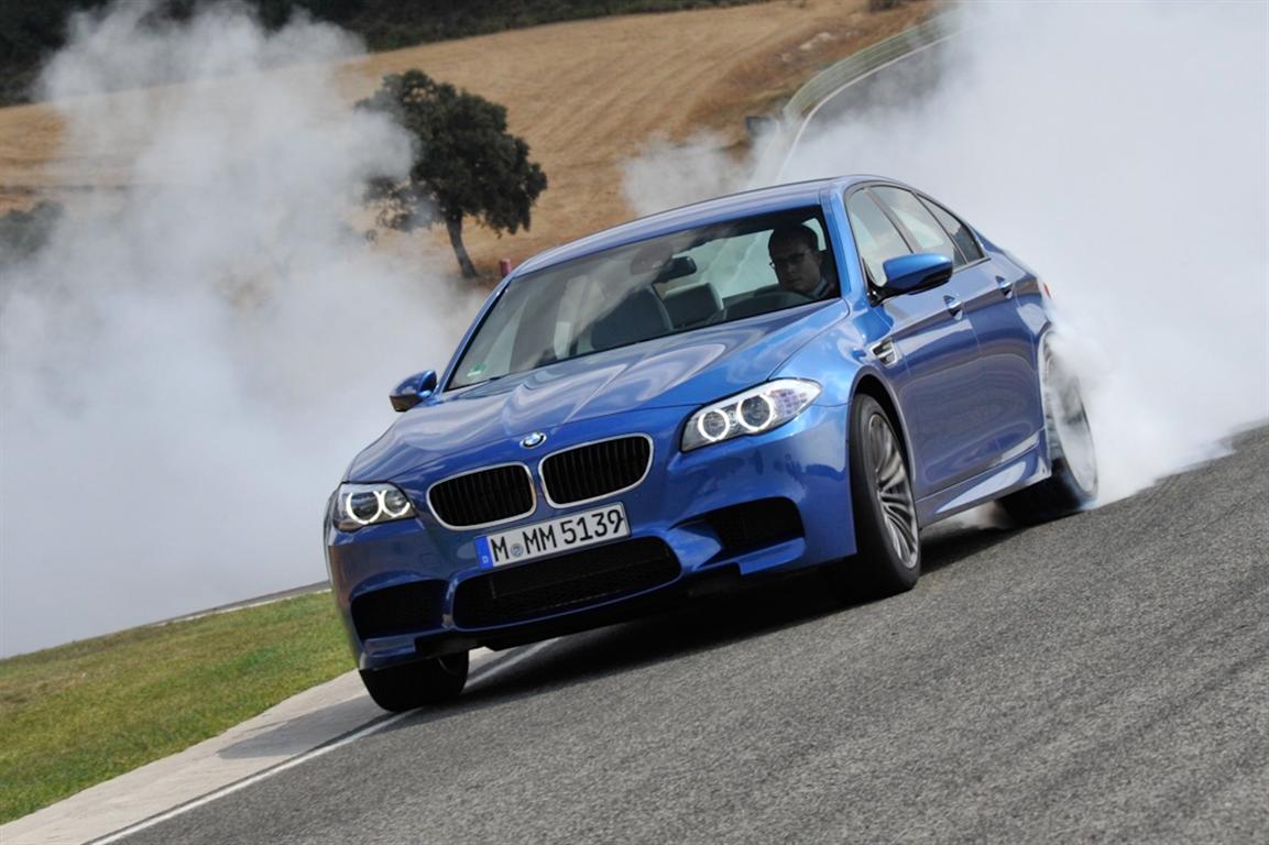 BMW M5 (F10) - Burnout