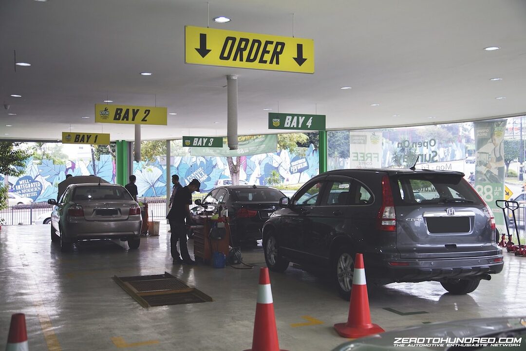 drive change oil dtox service through minute xpress centre zerotohundred thru