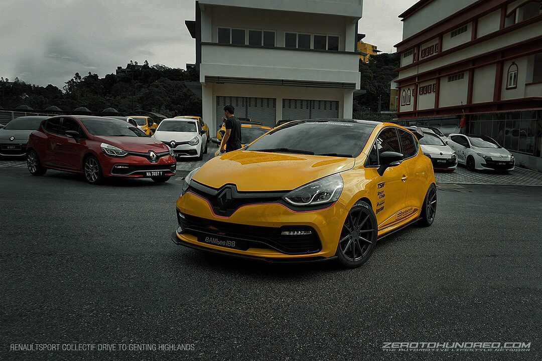 Clio RS 200 Turbo by Exotic Mods tested at Sepang Circuit