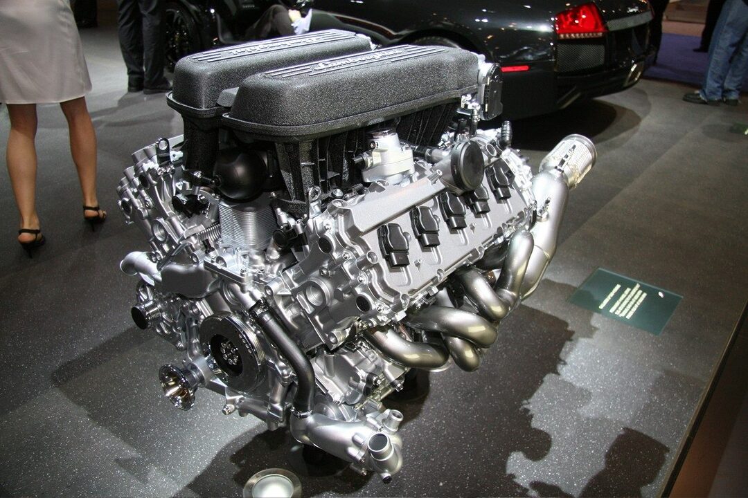 lamborghini5604-7-600x400.jpg