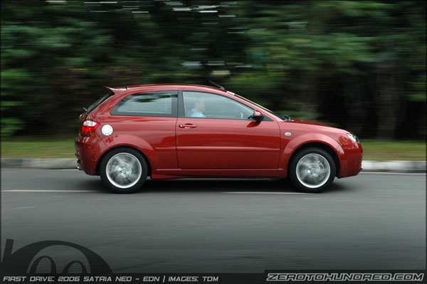 satria_neo_drive_side1.jpg