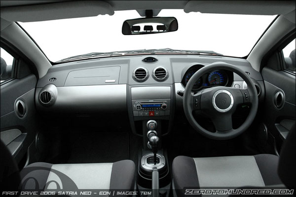 satria_neo_interior1.jpg