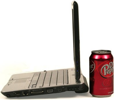 blet_Notebook_PC_Review_Side_Right_Size_Comparison.jpg