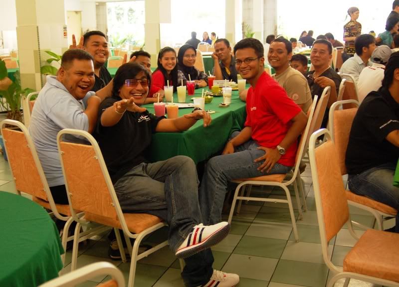 Photo Sharing and Video Hosting at Photobucket