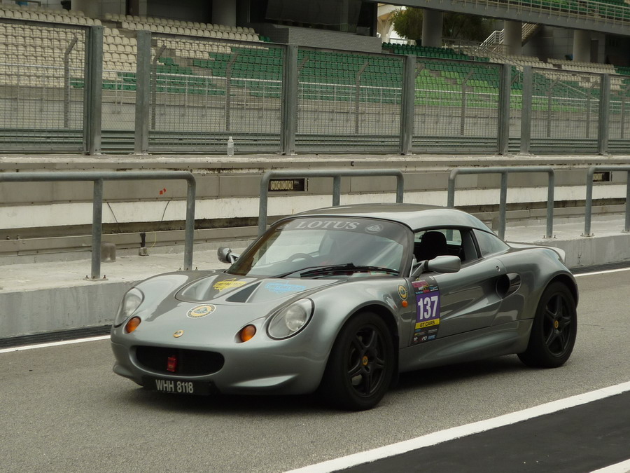 lotus0038_resize.jpg