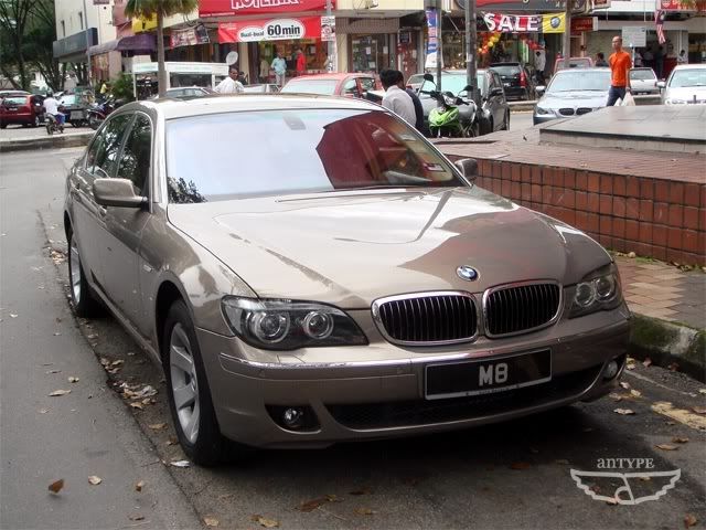 M8-BMW730Li.jpg