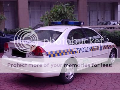 polis1.jpg