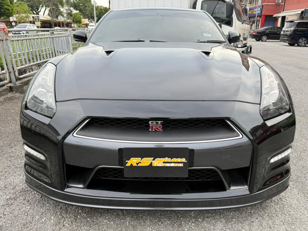 r35 (5).jpeg