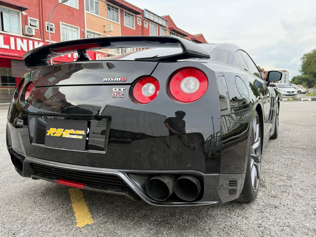 r35 (9).jpeg