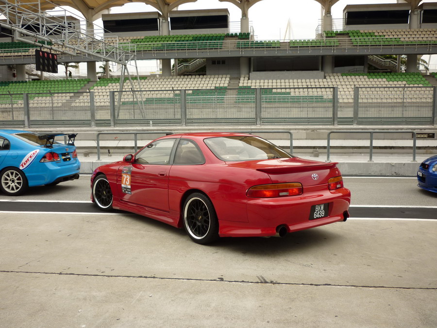 soarer002_resize.jpg