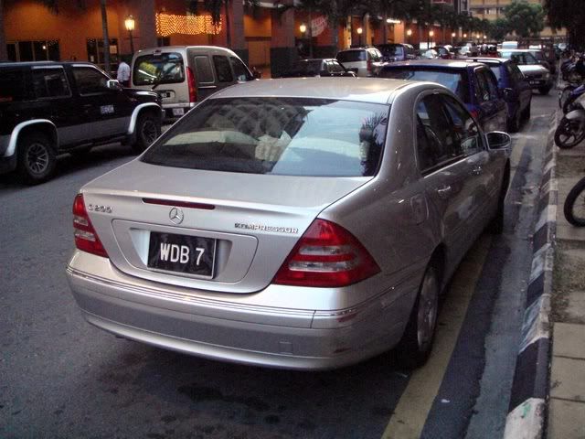 WDB7-MercedesC200.jpg