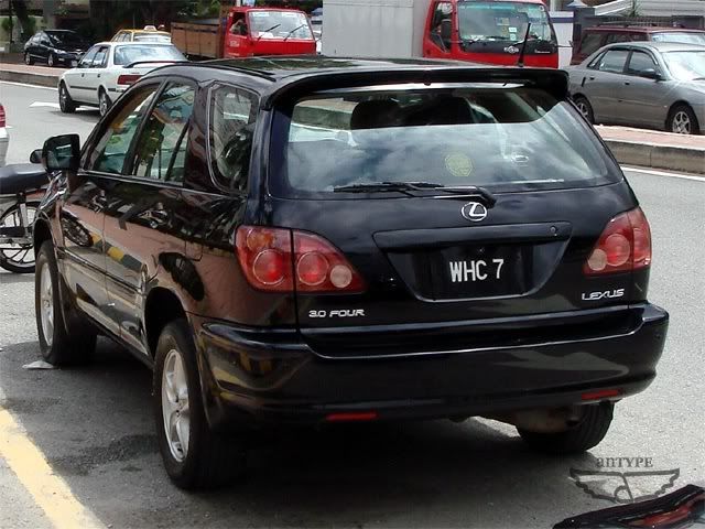 WHC7-LexusRX300.jpg