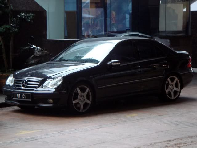 WT101-MercedesC-Class.jpg