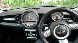 Interior 2.jpg