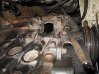 4G13 busted cylinder block.jpg