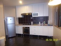 Kitchen 2.JPG