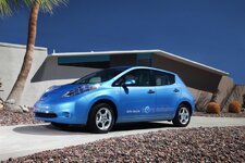 Nissan Leaf (2012) - 09.jpg