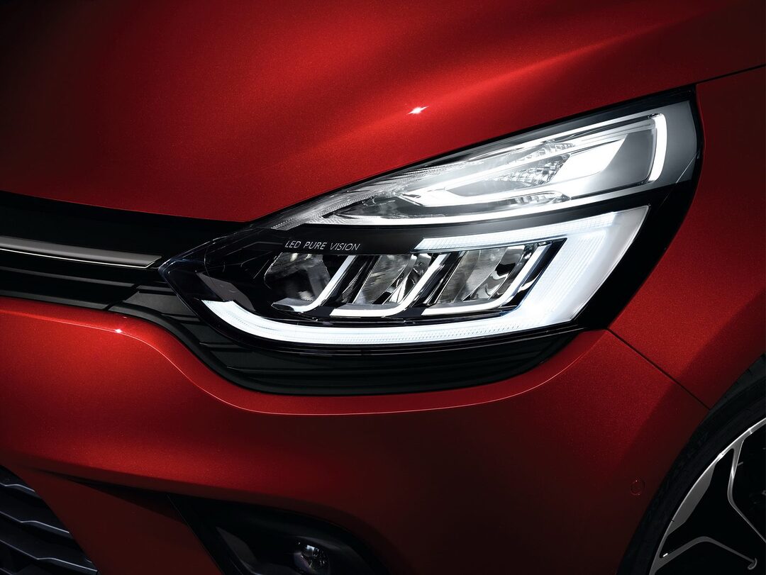 2017-renault-clio-10-700x525.jpg
