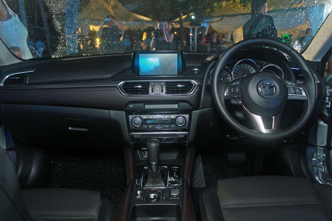 2016-mazda6-skyactiv-d_8606-700x467.jpg