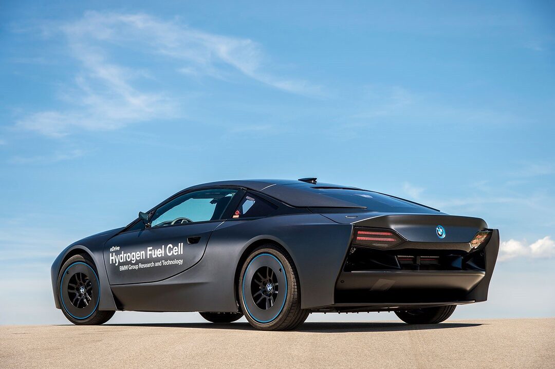 bmw-i8-prototype_06-700x466.jpg