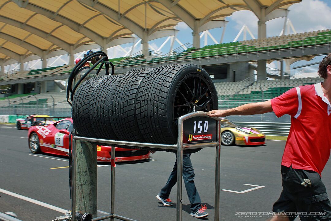 ferrari-challenge-2016-august-sepang-_9299-700x467.jpg