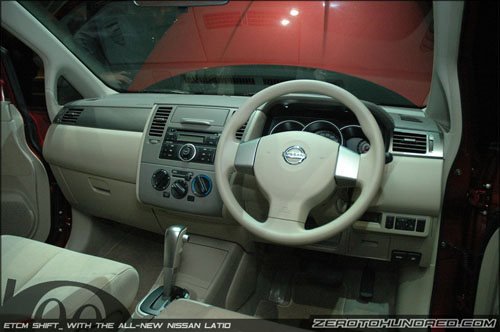 nissan_latio_mala%20(31).jpg