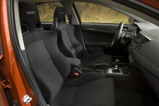 mitsubishi-lancer-ralliart-16.jpg