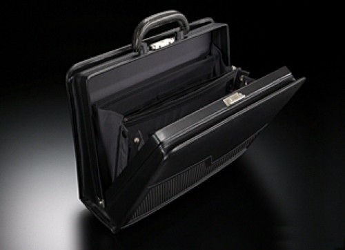 gtr-briefcase-2.jpg