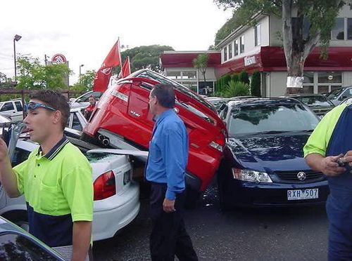 holden-hsv-1_1.jpg