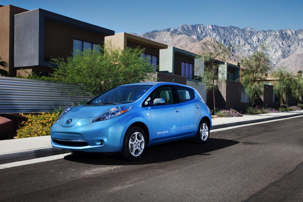 Nissan-Leaf-2012-13-600x400.jpg