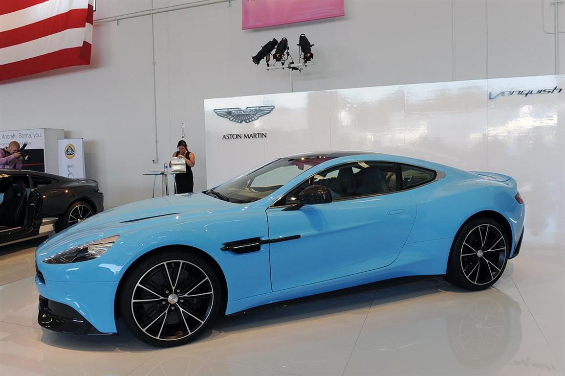 2012 Aston Martin v12 Vanquish