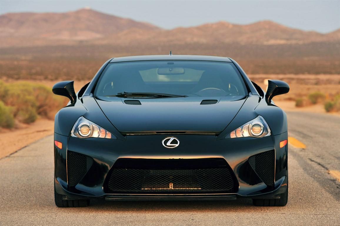 Суперкар Лексус LFA