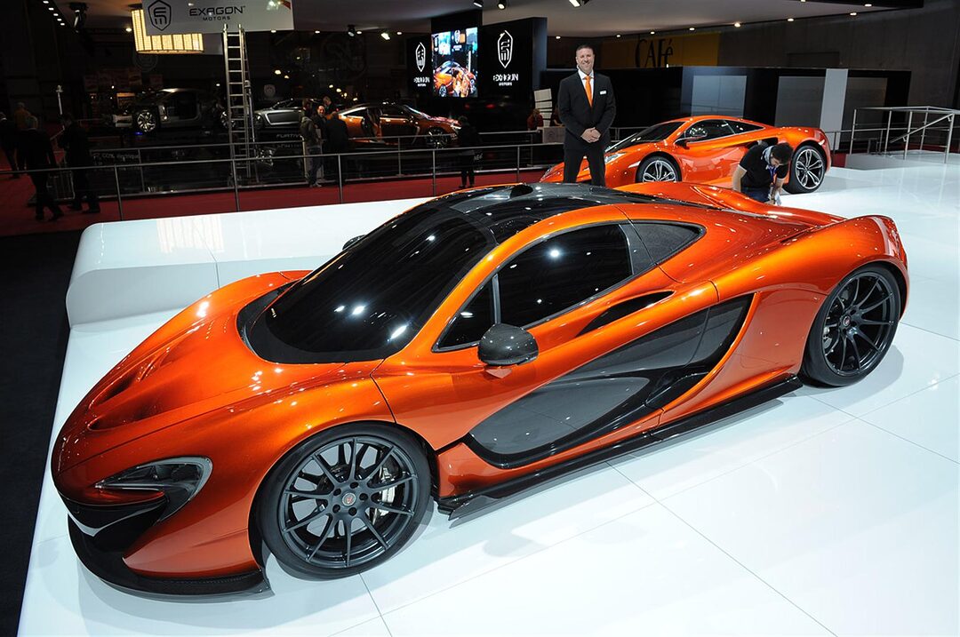 MCLAREN p1 салон