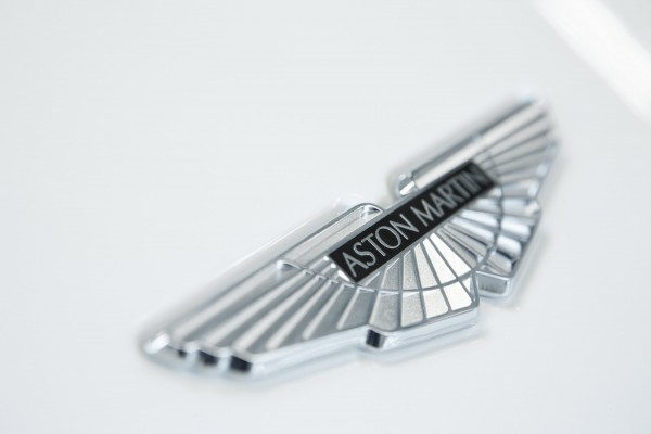 Aston-Martin-Badge[4]