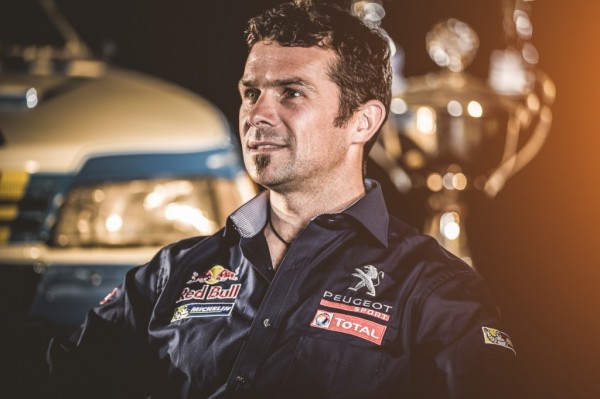 carlos-sainz-and-cyril-despres-to-drive-for-peugeot-in-2015-dakar-rally_100461709_l