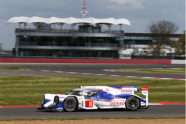 lmp1-cars-in-the-2014-6-hours-of-silverstone_100465051_l