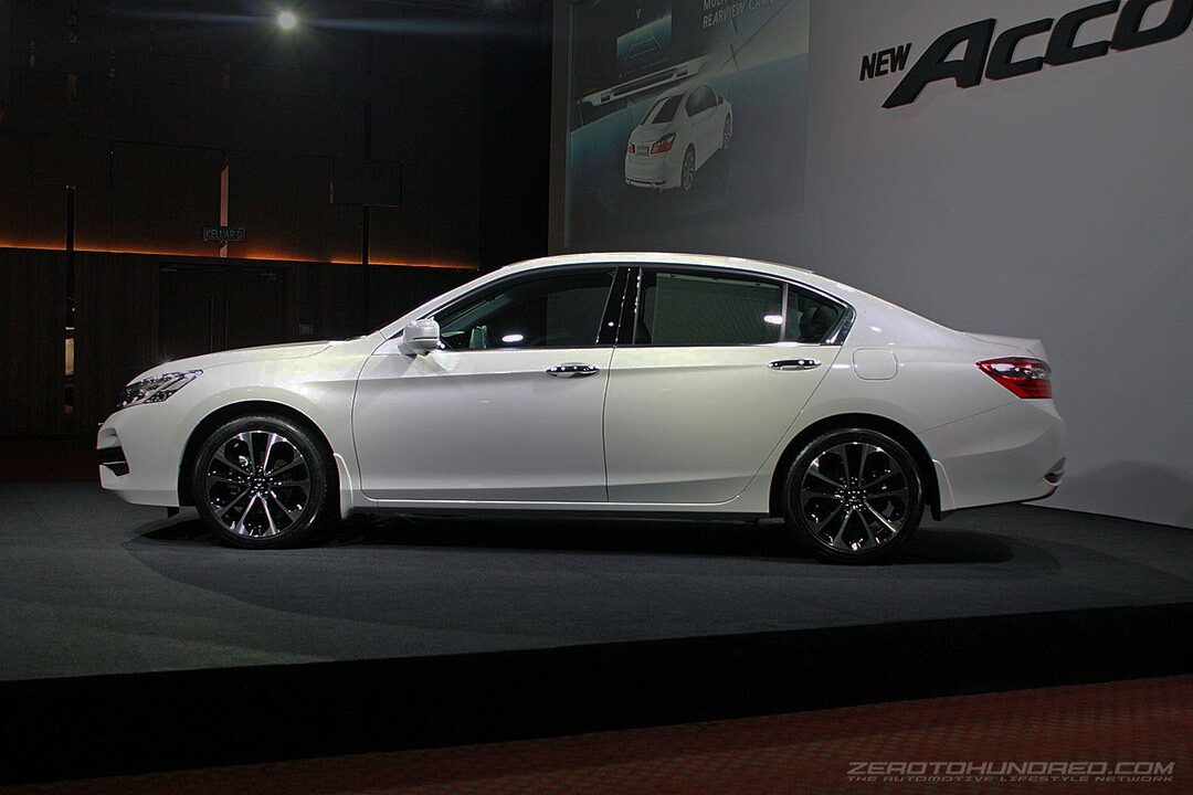 honda-accord-2016-facelift-exterior_0935-700x467.jpg