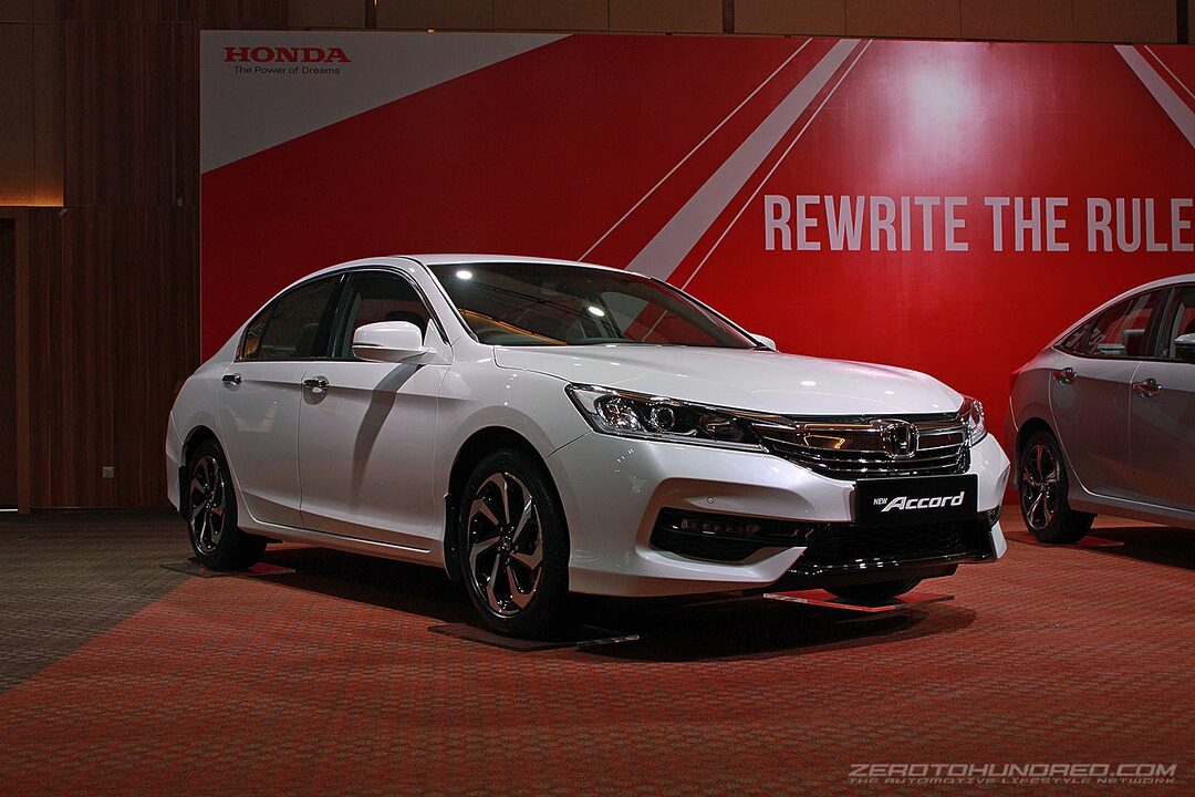 honda-accord-2016-facelift-exterior_0967-700x467.jpg