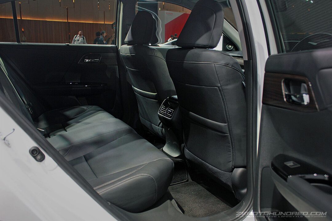 honda-accord-2016-facelift-interior_0914-700x467.jpg