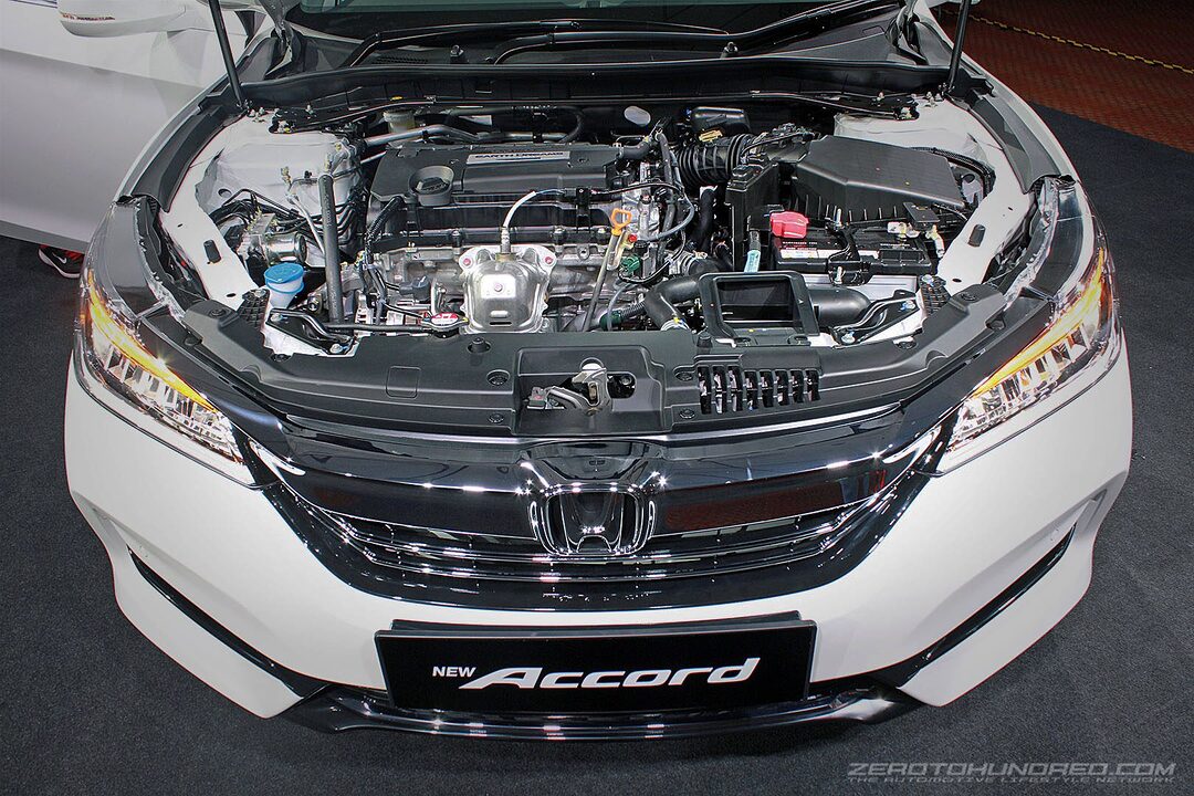 honda-accord-2016-facelift-interior_0920-700x467.jpg