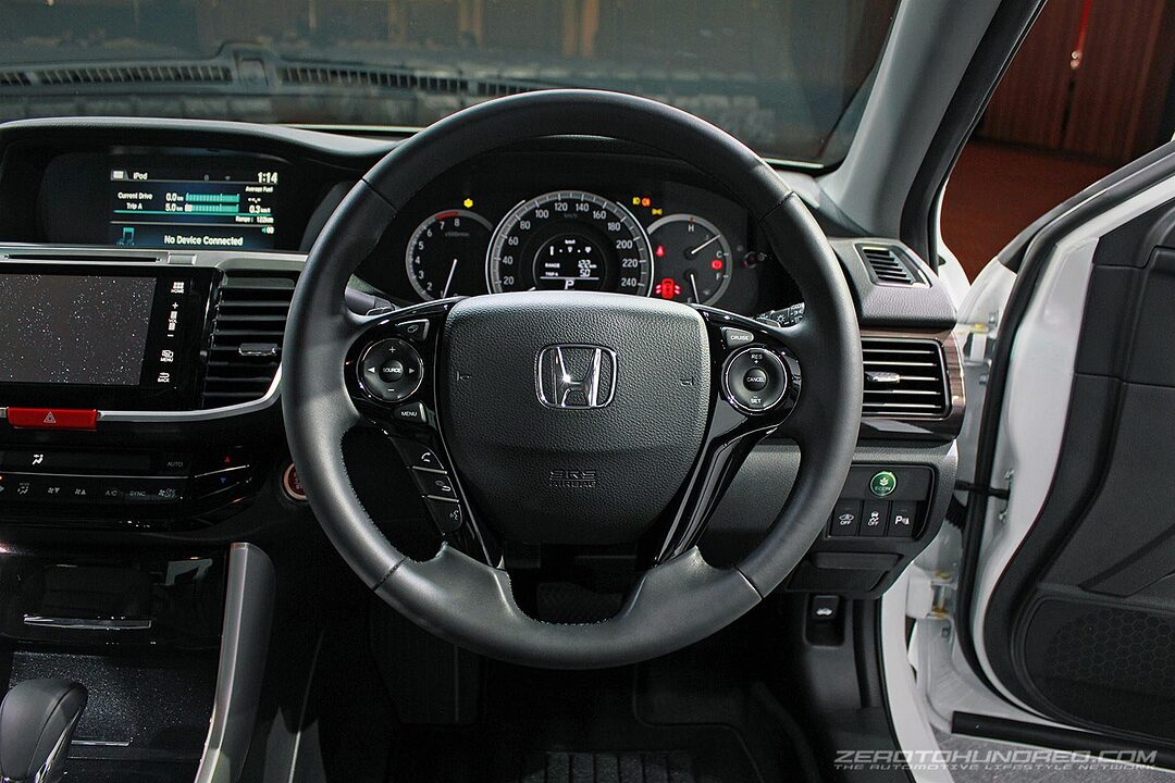 honda-accord-2016-facelift-interior_0978-700x467.jpg