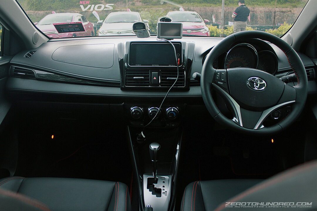 2016-toyota-vios-7cvt-_2932-700x467.jpg