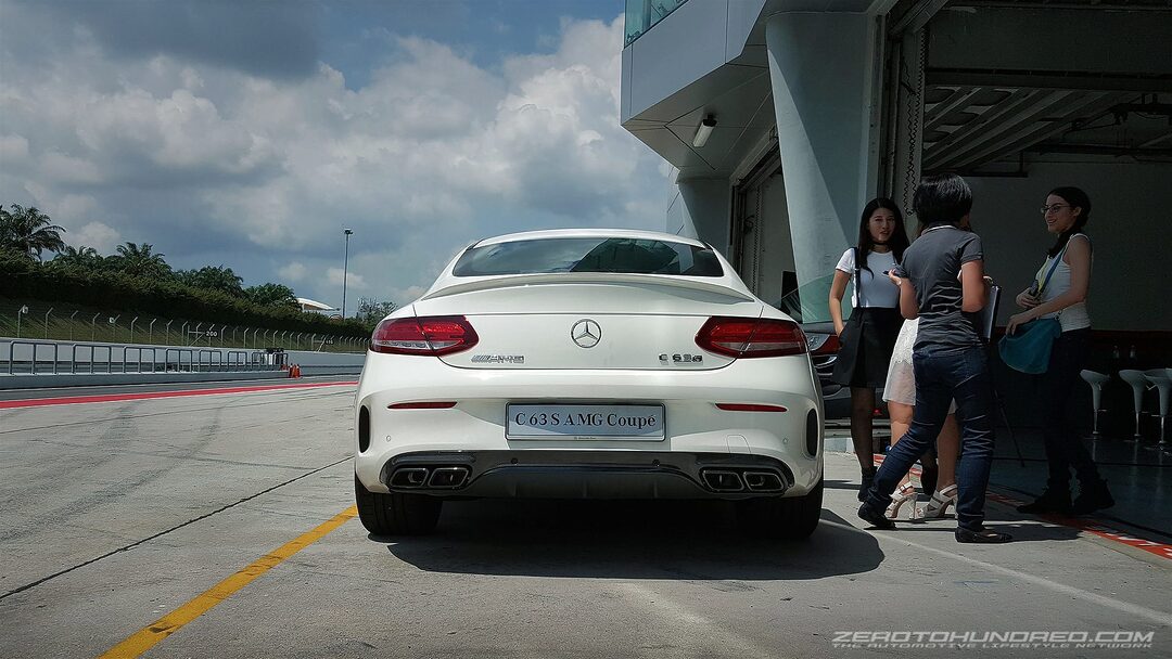 c63s-amg-coupe-2017-rear